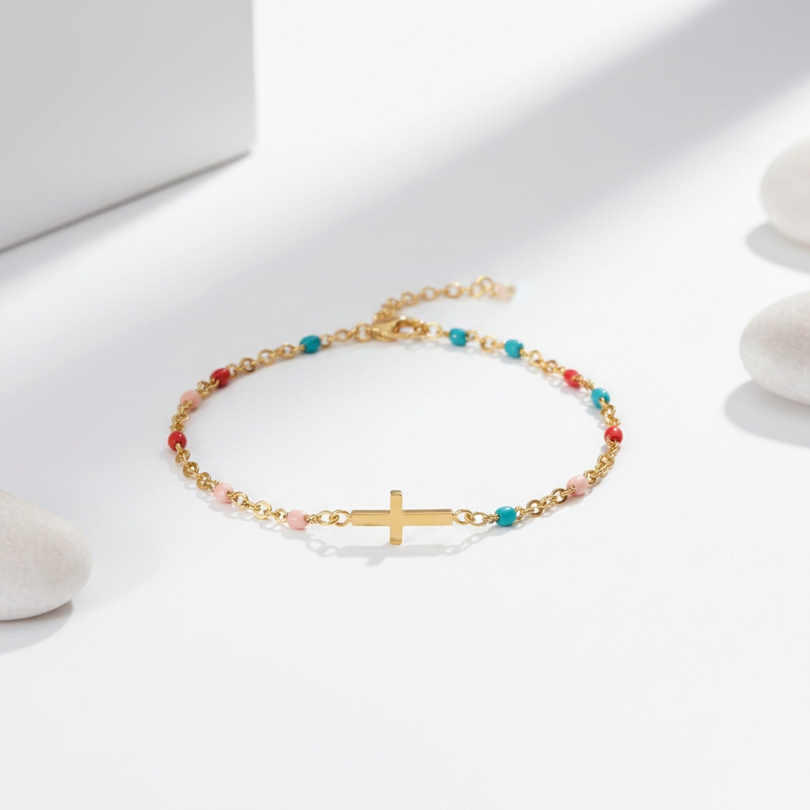 Bracelet Boho Fille en Acier Inoxydable - Chaîne Fine Dorée, Breloque Croisée, Cadeau Chic